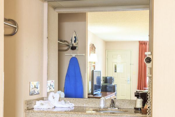 Angel Inn Central (Branson)